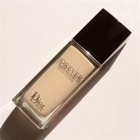 is dior skin glow water based|skin glow Dior original.